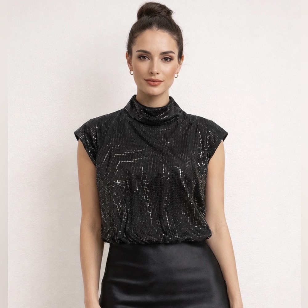 Chetta B Sequin Sleeveless Top